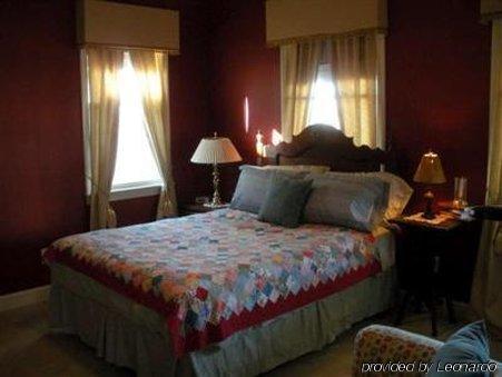 Haynes Bed And Breakfast Ґрінсборо Номер фото